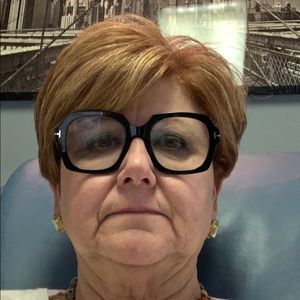 Meet your Posher, Rita